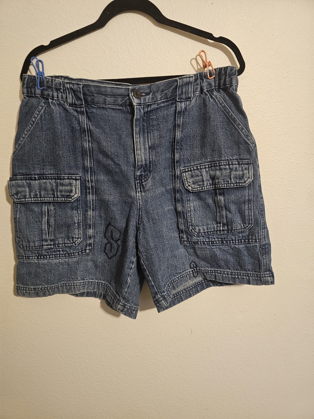 Croft & Barrow Woman’s Denim Cargo Shorts Size 34 100% Cotton